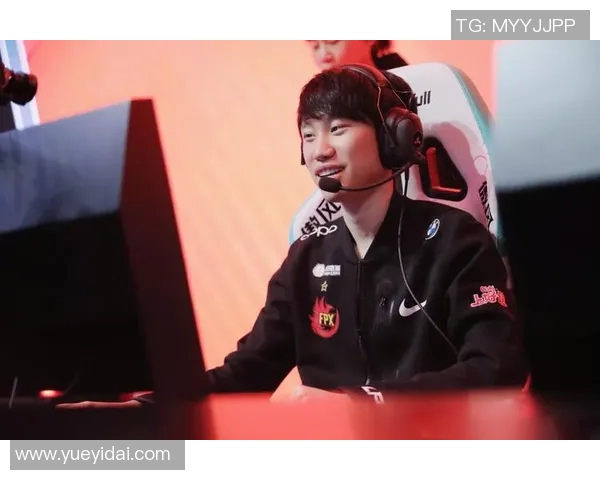 s15电竞总决赛CSGO专题深度解析FPX战队的战术意识与团队配合